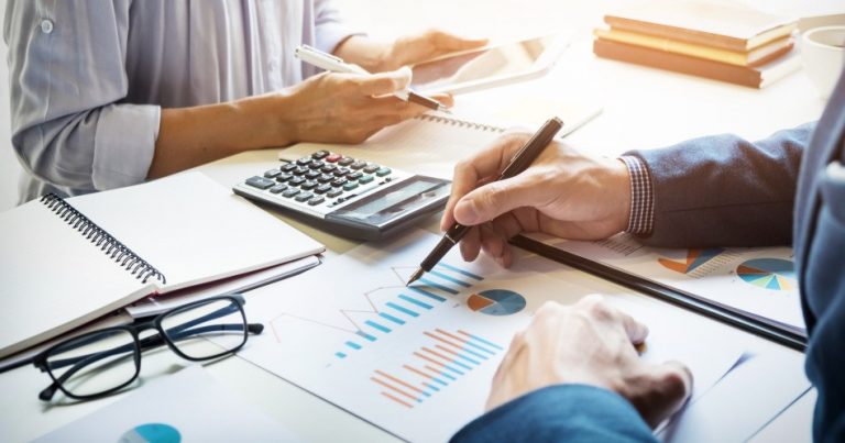 Como empreender na crise, como vender em tempos de crise, gestão de custos, controle de custos, gestão financeira, análise de indicadores financeiros, controle de finanças.